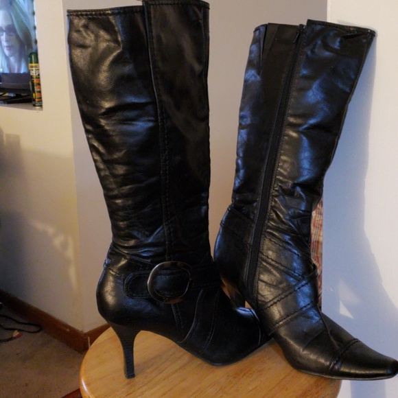 Boots - Picture 2 of 2